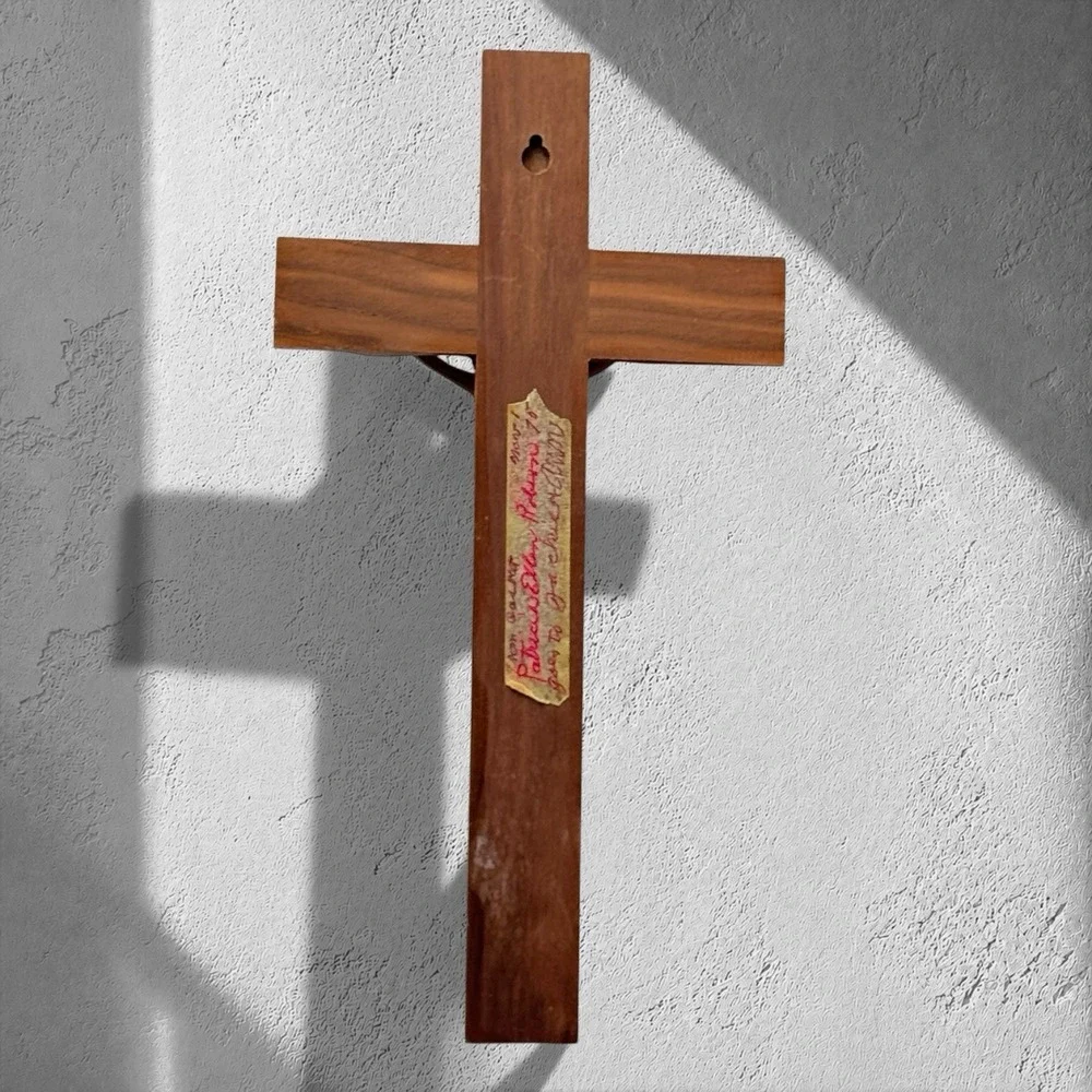 Vintage 1975 Wooden Wall Crucifix Cross Cast Brass Corpus INRI Signed‎ 12 Inch